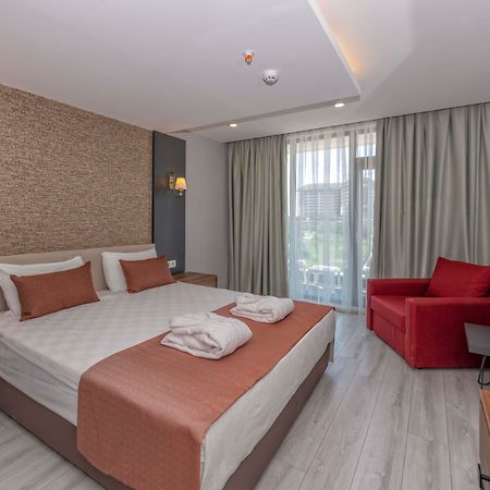 Royal Towers Lara Hotell Antalya Exteriör bild