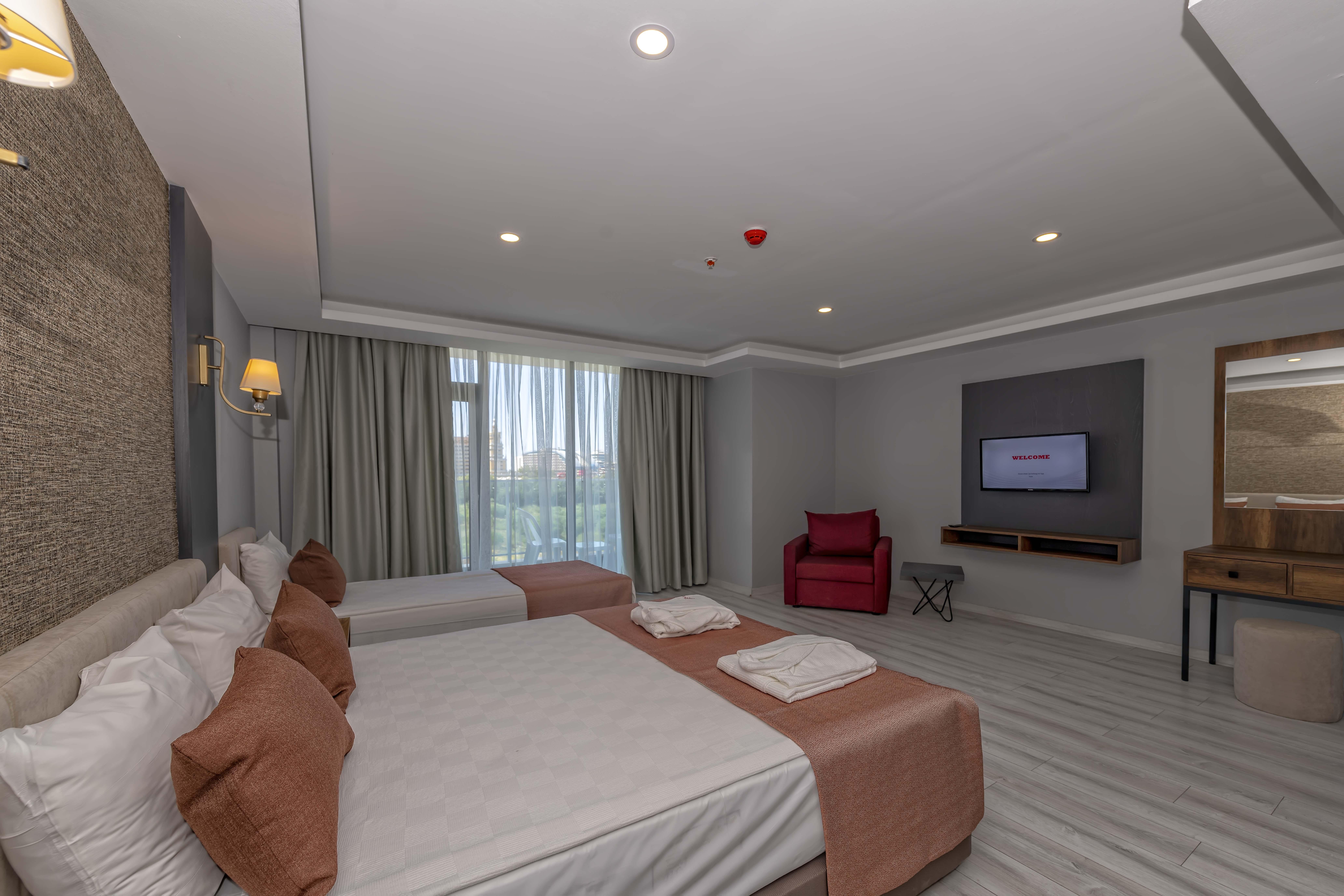 Royal Towers Lara Hotell Antalya Exteriör bild