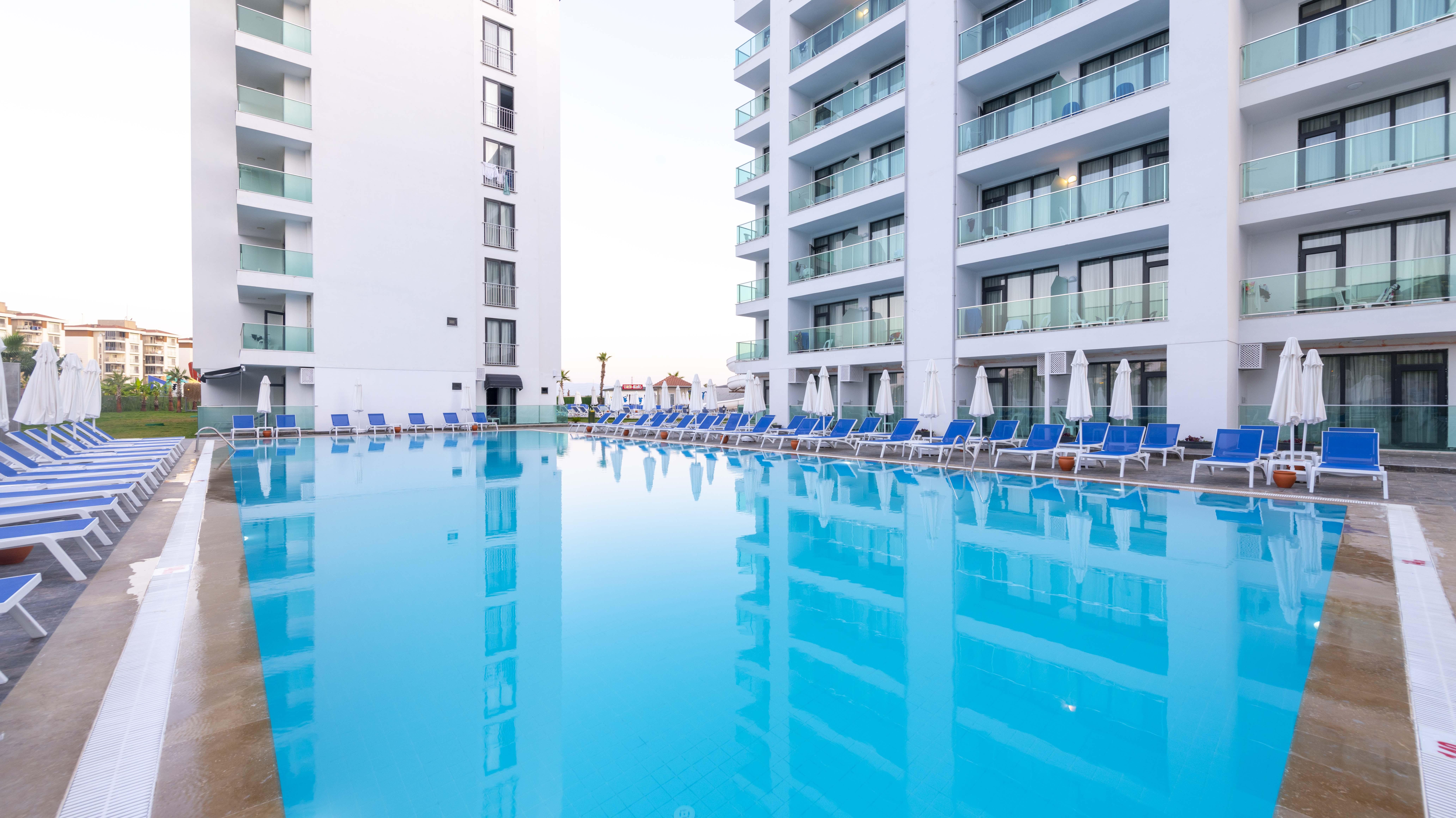 Royal Towers Lara Hotell Antalya Exteriör bild