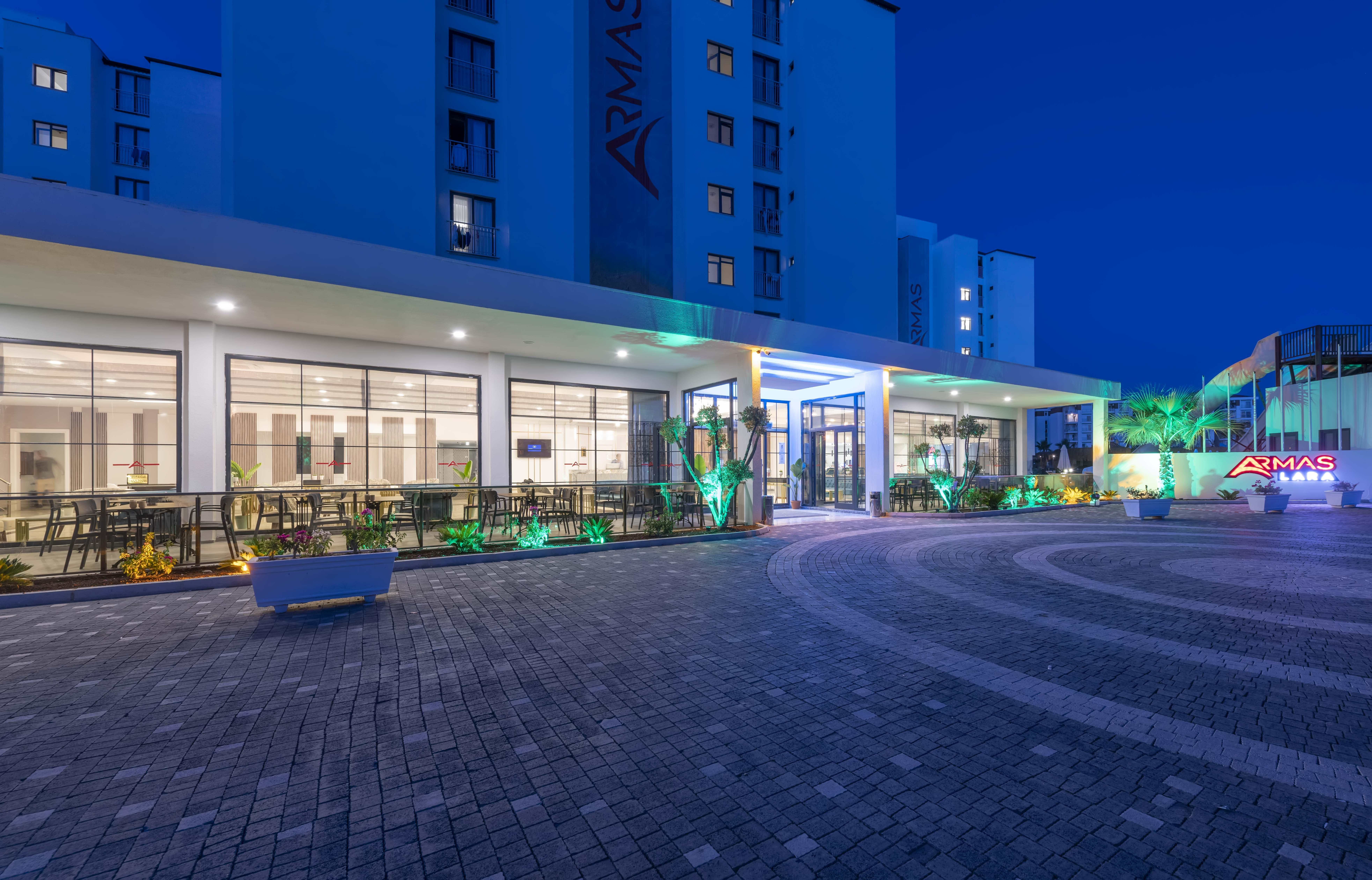 Royal Towers Lara Hotell Antalya Exteriör bild