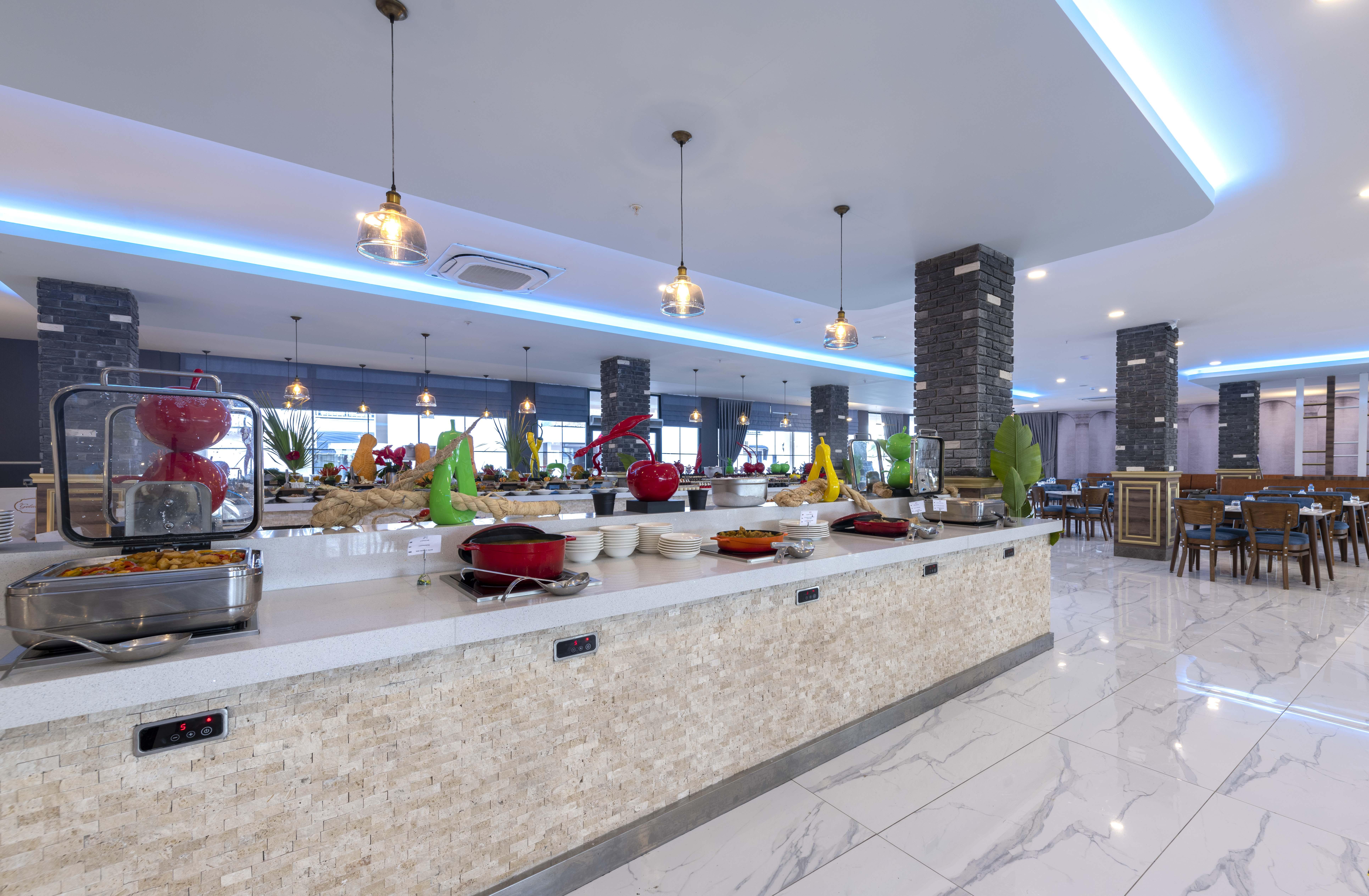 Royal Towers Lara Hotell Antalya Exteriör bild