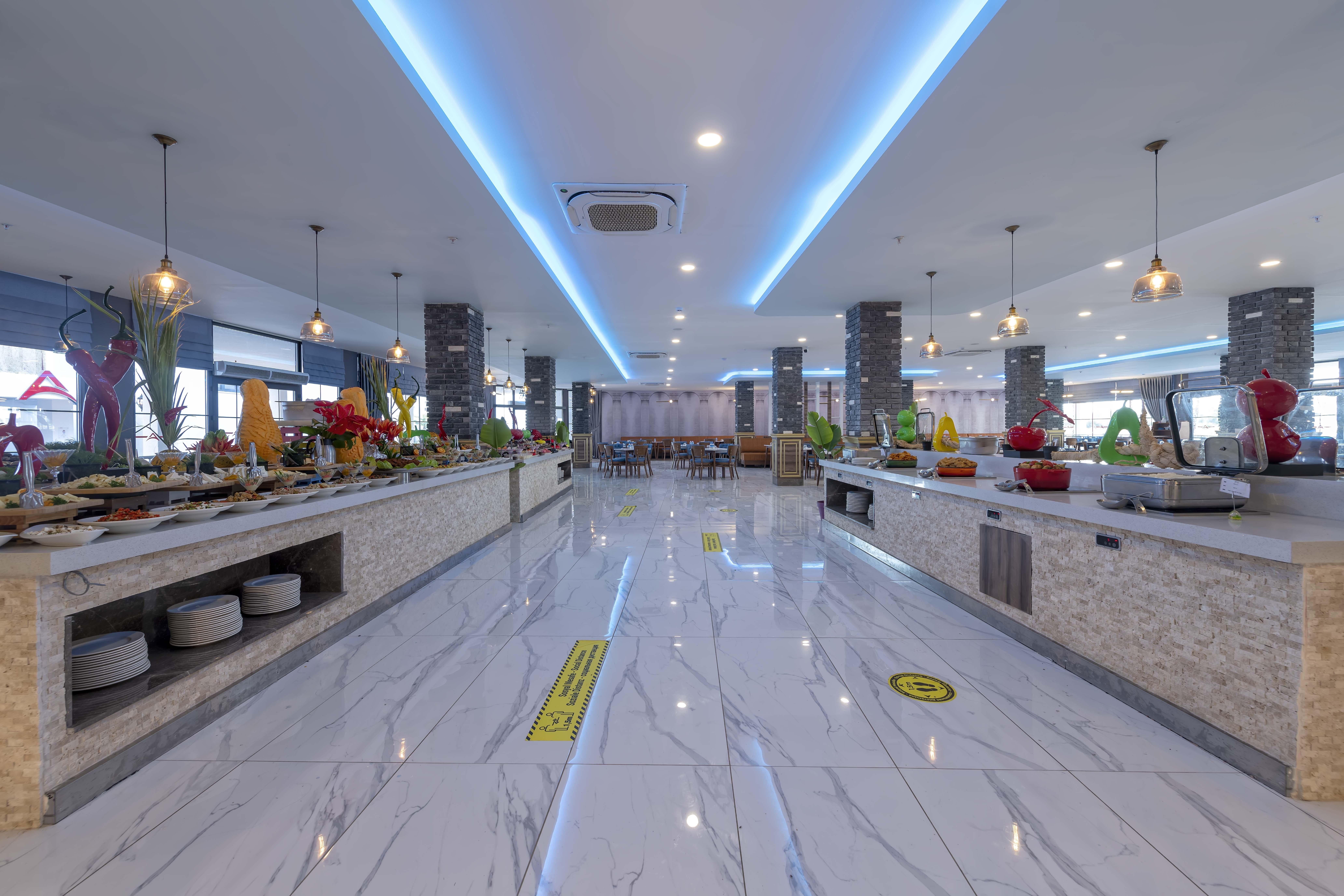 Royal Towers Lara Hotell Antalya Exteriör bild