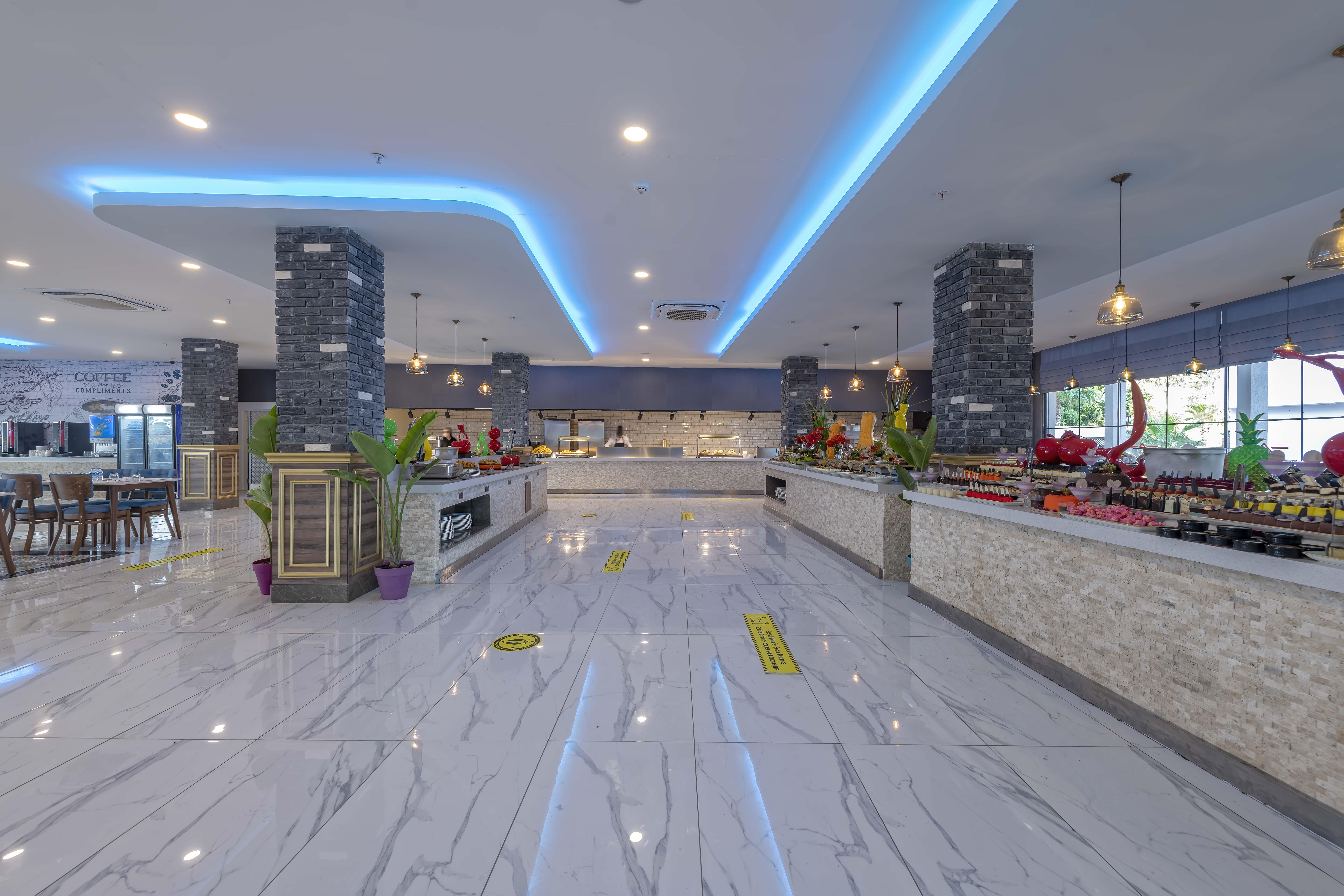 Royal Towers Lara Hotell Antalya Exteriör bild