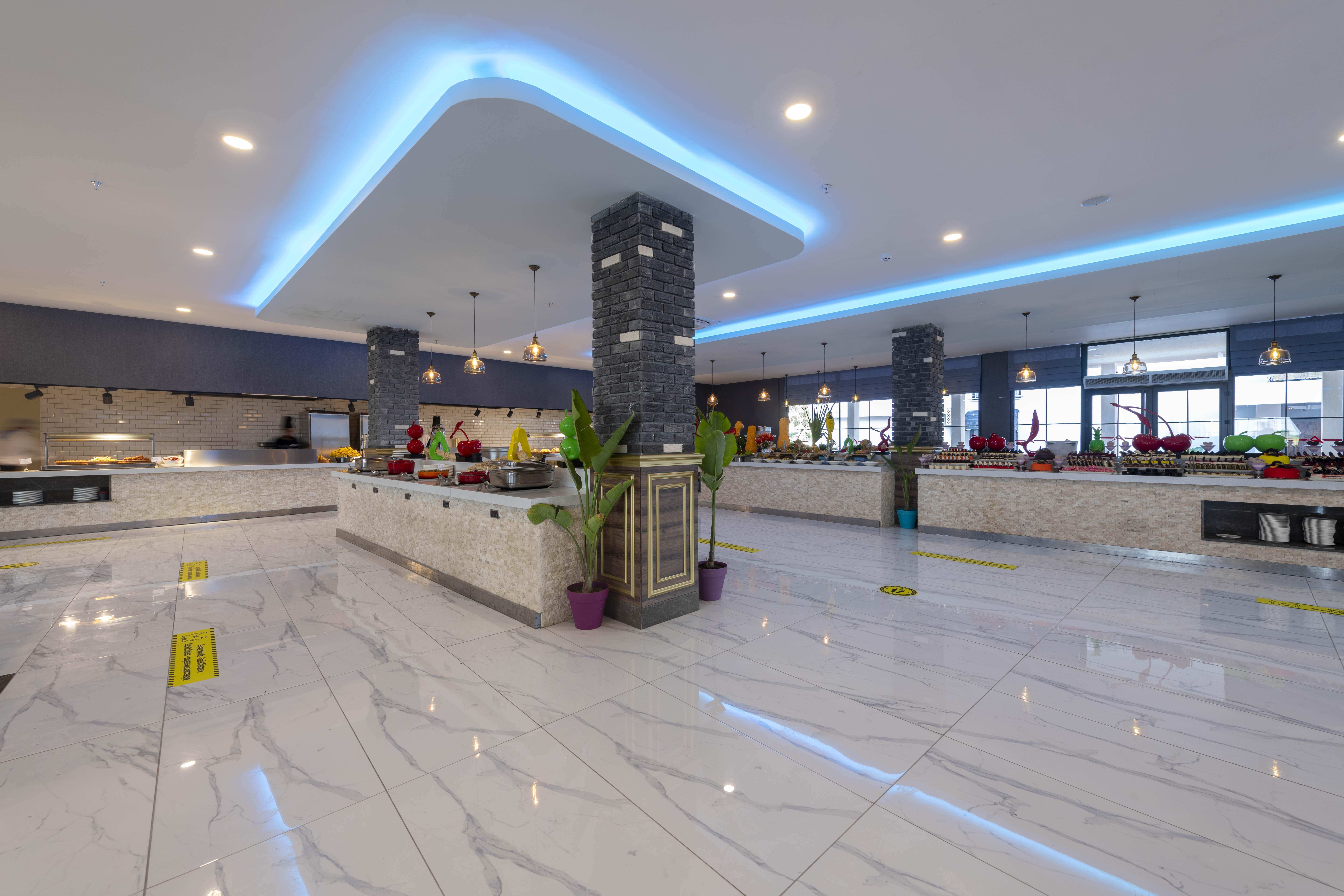 Royal Towers Lara Hotell Antalya Exteriör bild